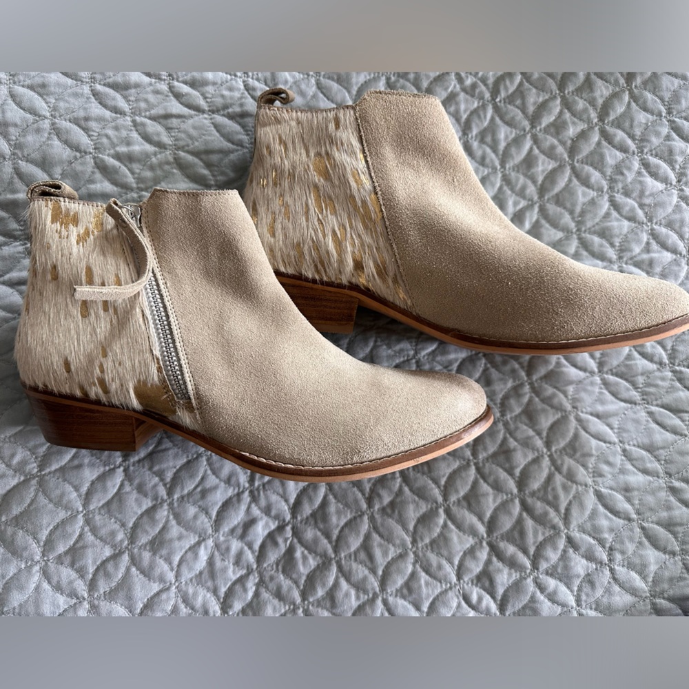Journee Collection Booties